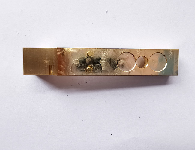 非標零配件五軸草莓色视频下载